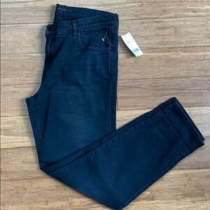 NEW J BRAND Boy Fit Mid-Rise Johnny Sz 28